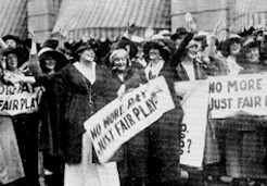 Marie Dressler and Ethel Barrymore during the 1919 strike