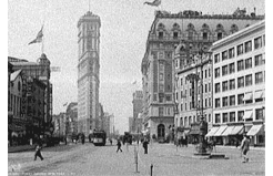 Times Square, New York, 1909. The Astor Hotel is on the right.